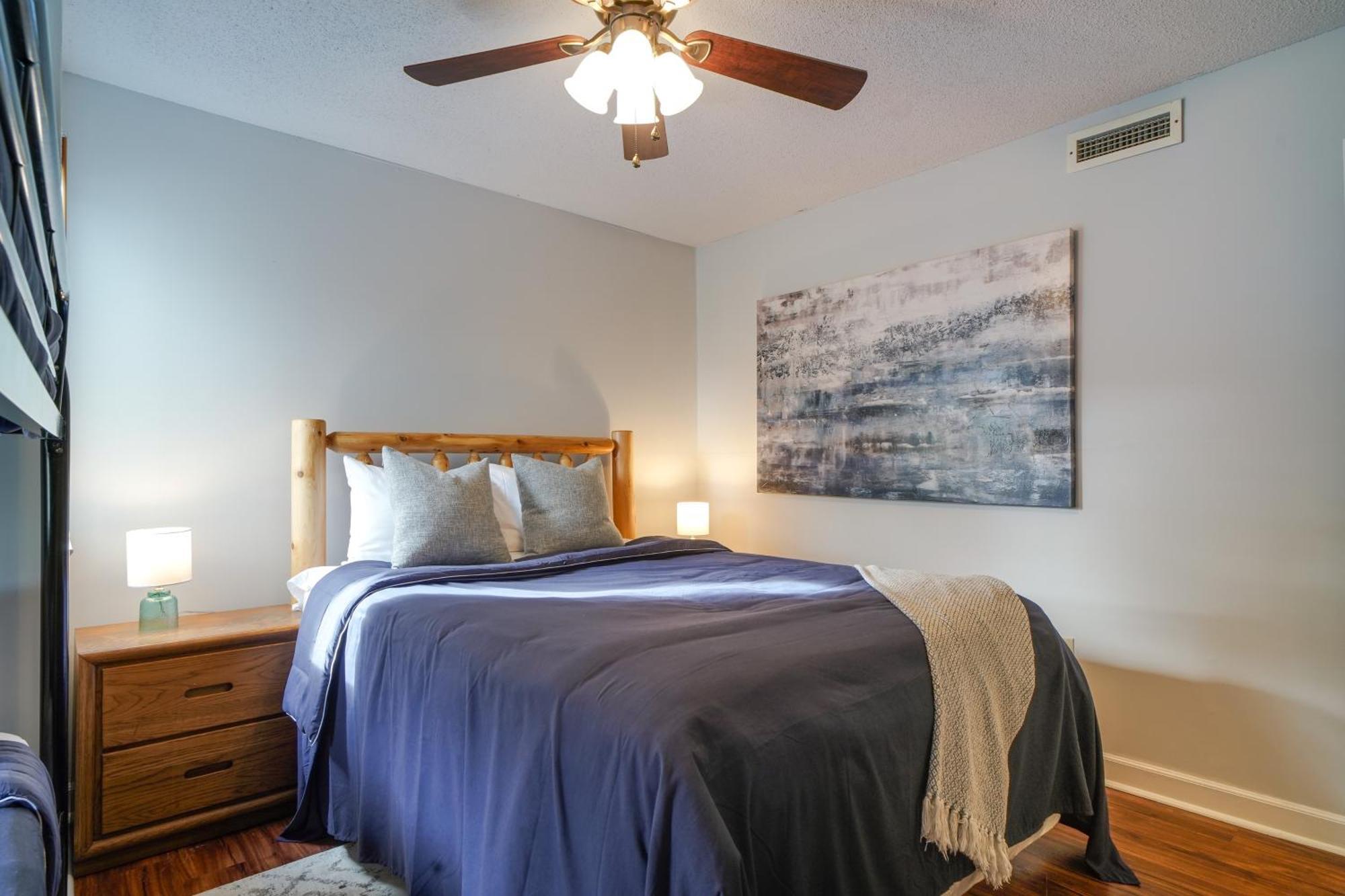Lovely Pool Less Than 2 Mi To Tramway! Apartment *