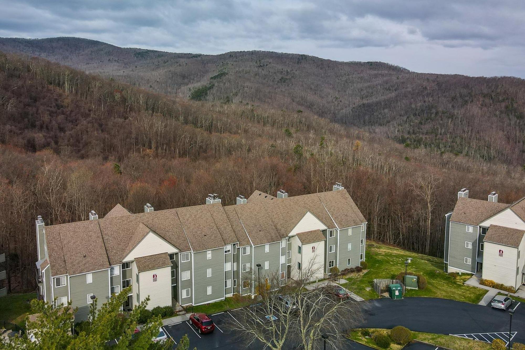 Apartment Lovely Pool Less Than 2 Mi To Tramway! Gatlinburg